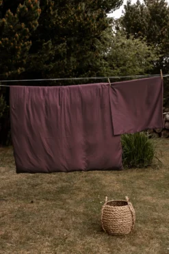 Chloe sengetøj - Cranberry | 140*220
