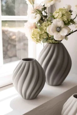 Flora Vase - Grå | Lille