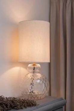 Lily Bordlampe - Klar | Harlequin