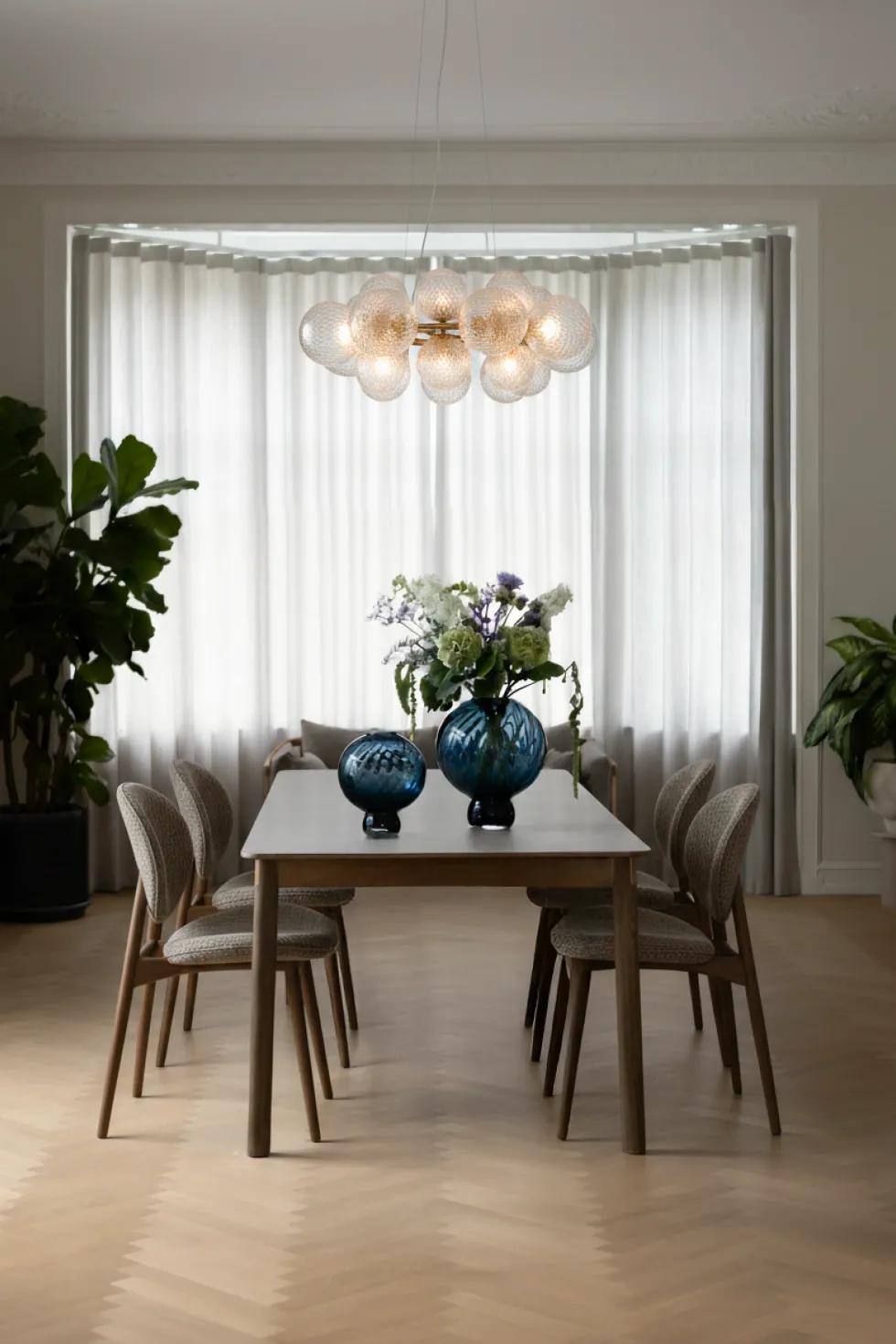 Meadow Swirl Vase - Blå | Mellem