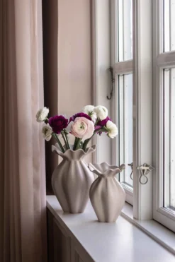 Nellie Vase - Sand | Mellem