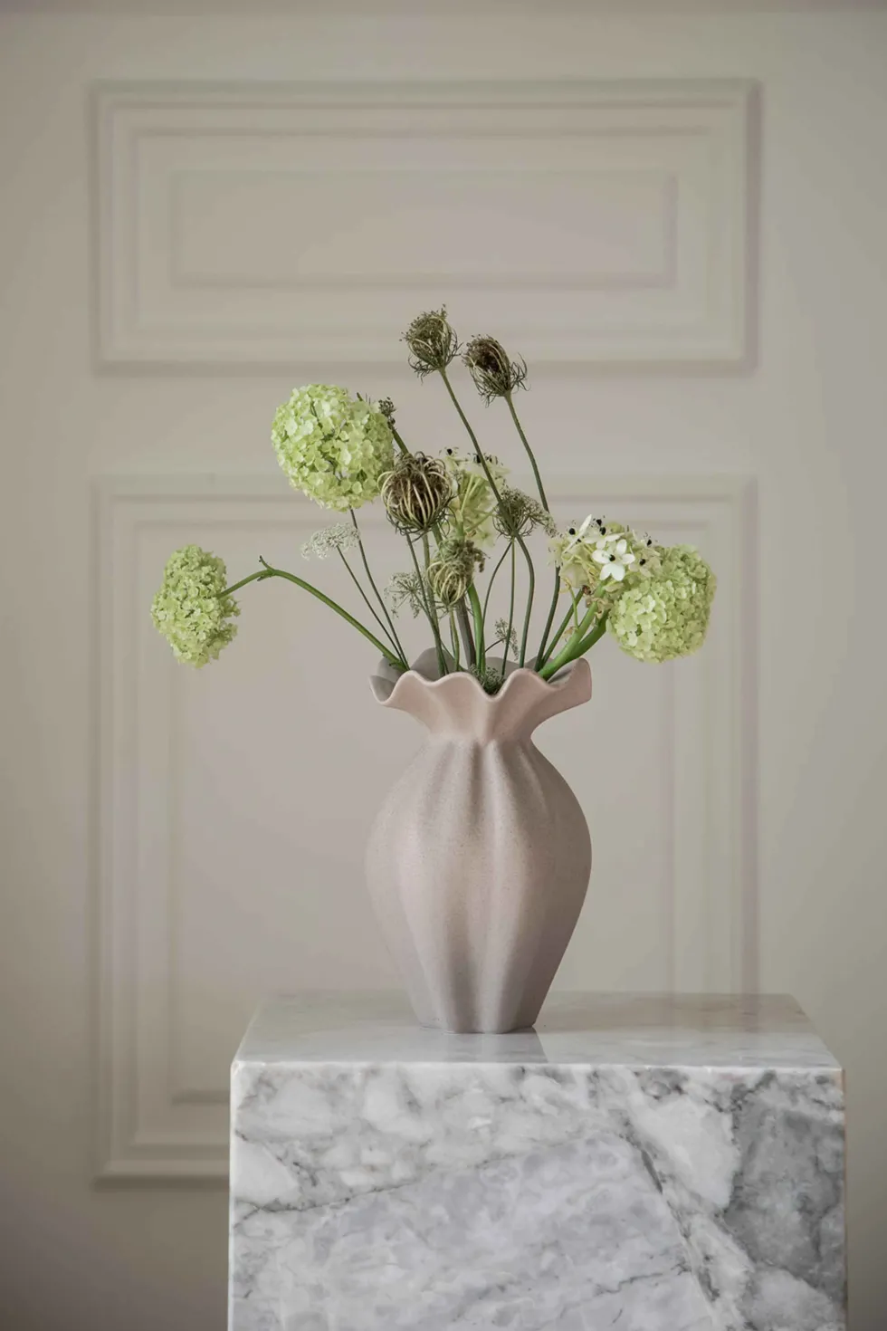 Nellie Vase - Sand | Mellem