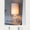 Shop looket - Lily bordlampe klar og lampeskærm